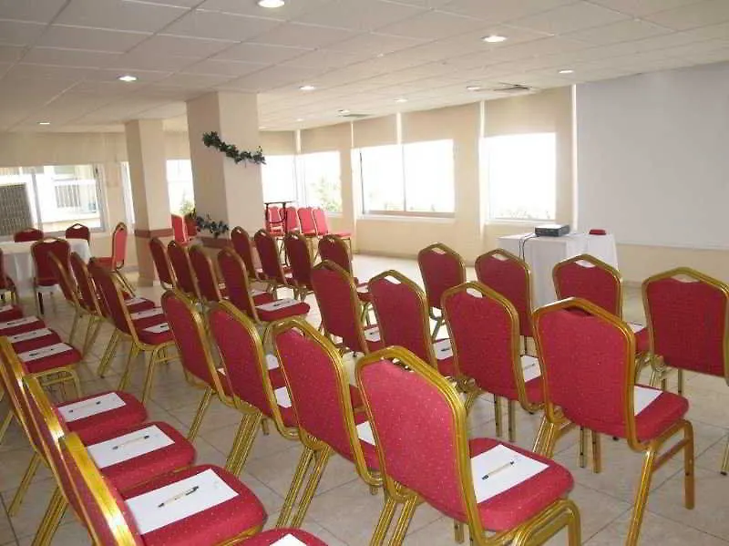 Mackenzie Beach Hotel Ларнака 2*,  Кипр