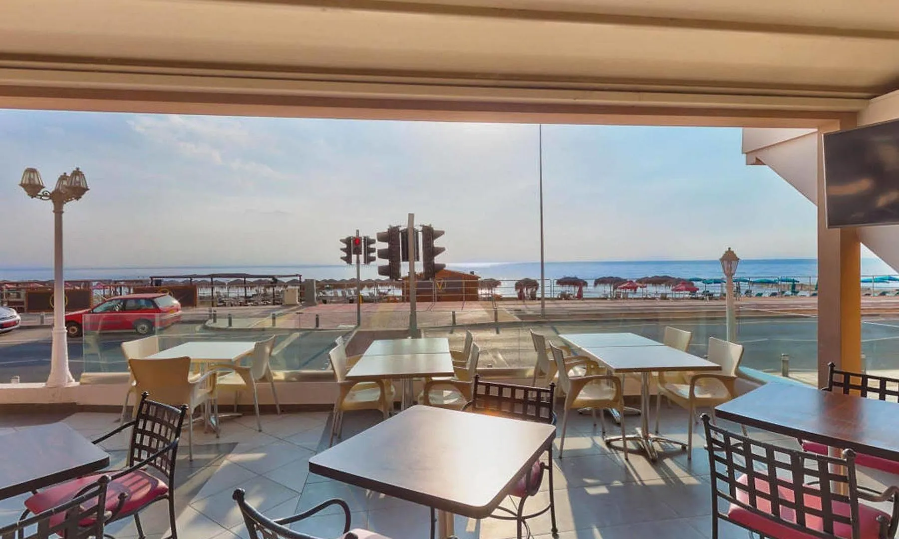 Mackenzie Beach Hotel Ларнака 2*,  Кипр
