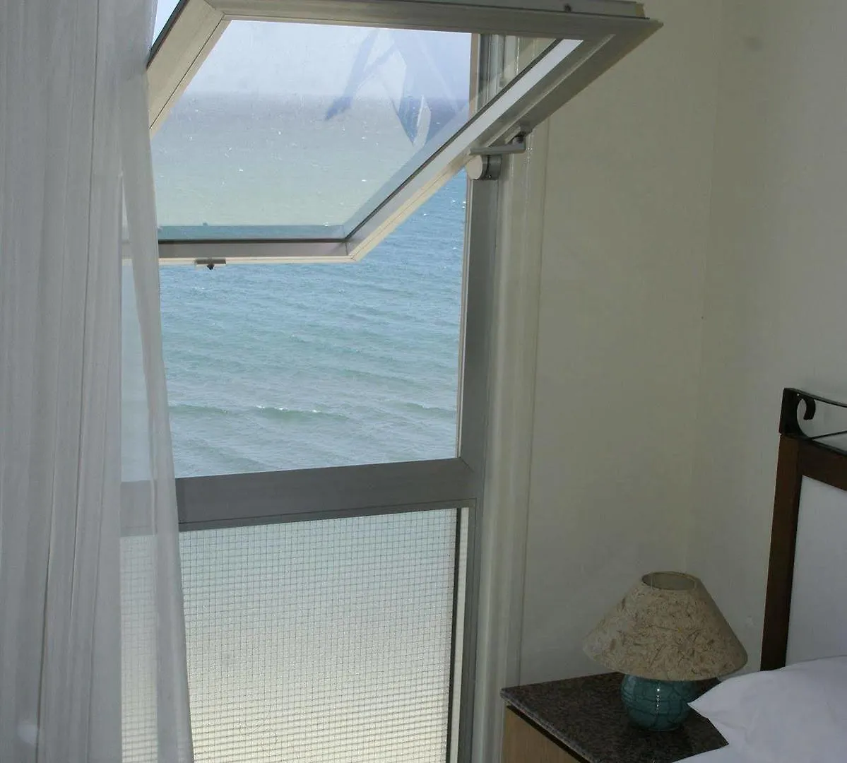 Mackenzie Beach Hotel Larnaca