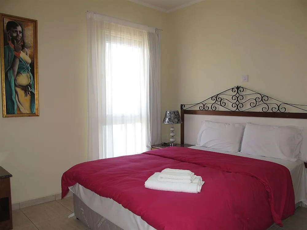 Mackenzie Beach Hotel Larnaca